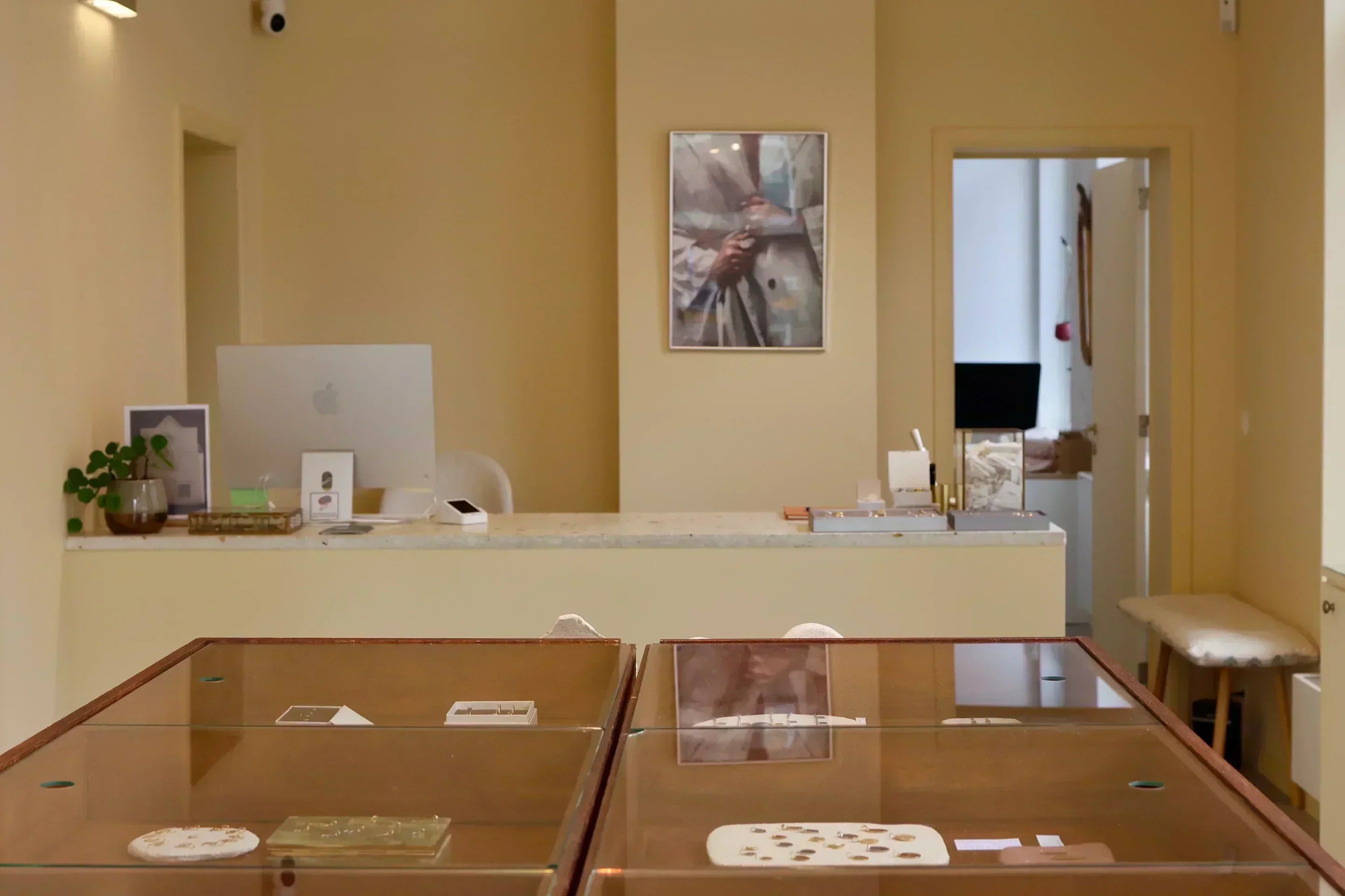 The AROZ Jewelry Boutique